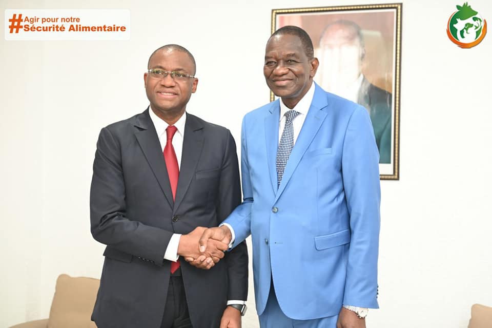 Le Ministre Sidi Tiemoko Touré a reçu  en audience, le Ministre Gouverneur du district du Denguélé, Gaoussou TOURE.